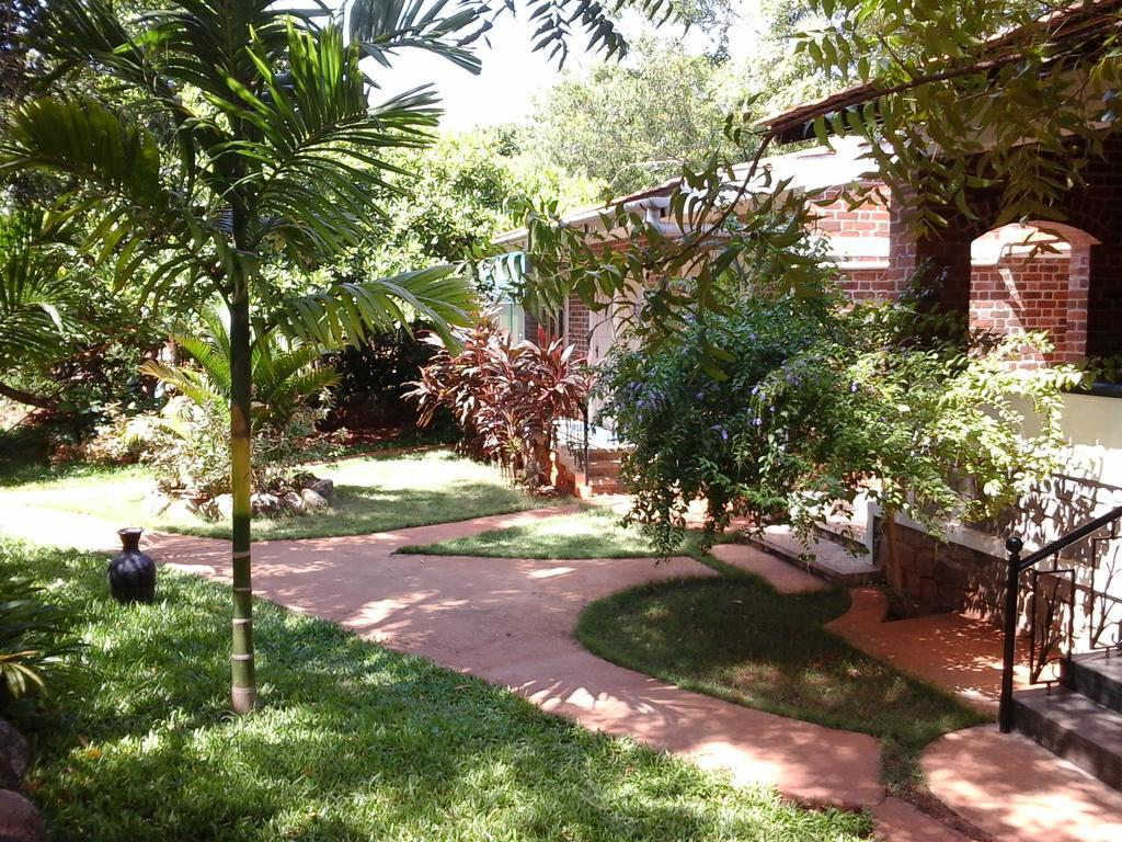 Inn Pondiville Forest Retreat بونديتْشيري المظهر الخارجي الصورة